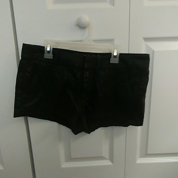 Dressy mini shorts - Picture 1 of 3